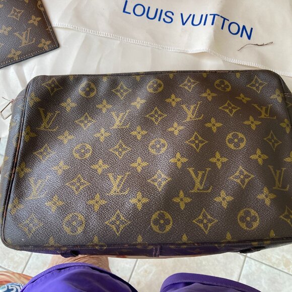 AUTHENTIC LOUIS VUITTON 80S REFURBISHED  BAG WITH BONUS GIFTS NO STRAP - Picture 15 of 16